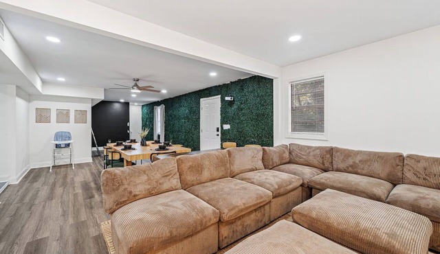 Game Day Getaway | 2K Beds | Spacious & Clean | Near UGA Athens