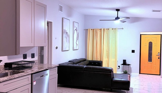 Game Day Getaway-Downtown Orlando