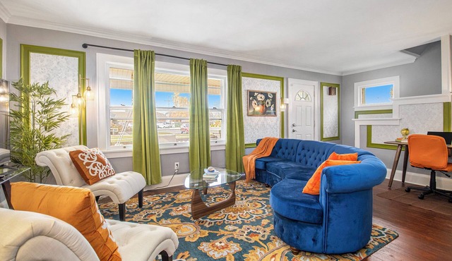 GAME DAY Haven: Sleeps 10, Near Notre Dame & DT!