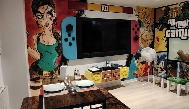 Game. house with large screen, 10 minutes from Roissy-CDG. Ideal for everyone.