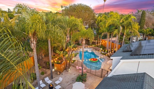 Game Lover’s Paradise: Pool, Hot Tub & Arcade
