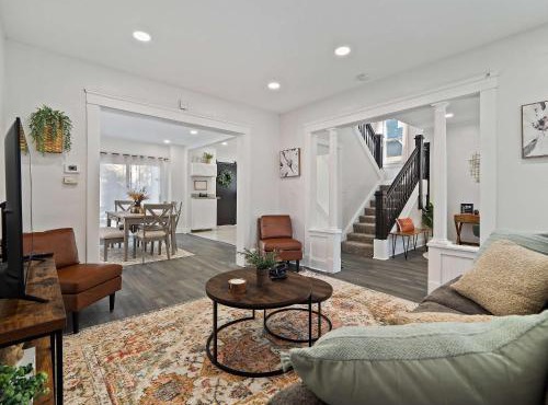 Game Room 7 Min To Downtown CLE