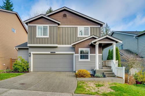 Game Room and Deck Family-Friendly Tumwater Gem