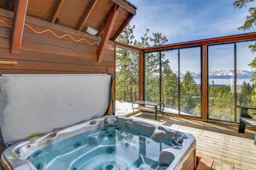 Game Room and Hot Tub Serene Grand Mountain Chalet!