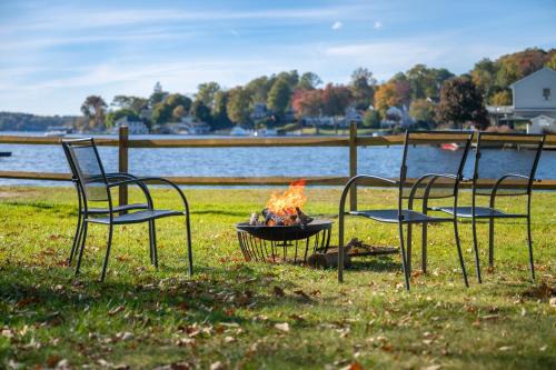 Game Room and Hot Tub Family Gem on Lake Hopatcong