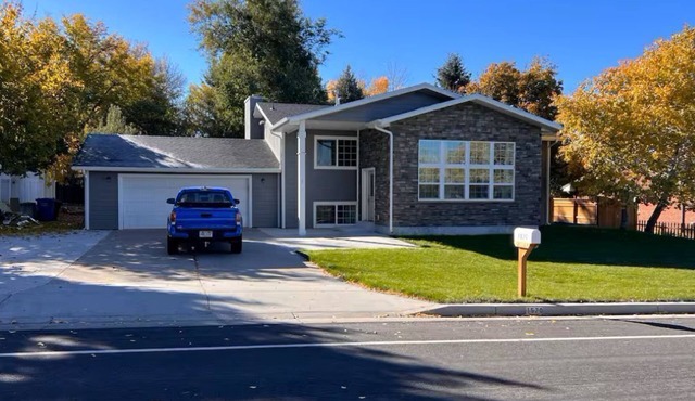 Game room, bunk room, close to USU & canyons, patio & grill, space to gather!