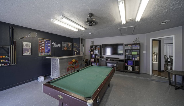 Game Room/Family Fun/Near Water park & Shopping