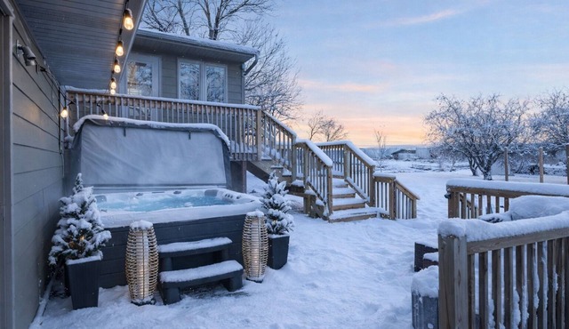 Game Room ~ Gym ~ Sauna ~ Hot Tub ~ Movie Theater ~ Outdoor Playground