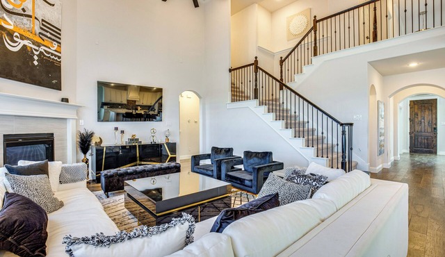 Game Room + Home Theater: Retreat Near Omni PGA!