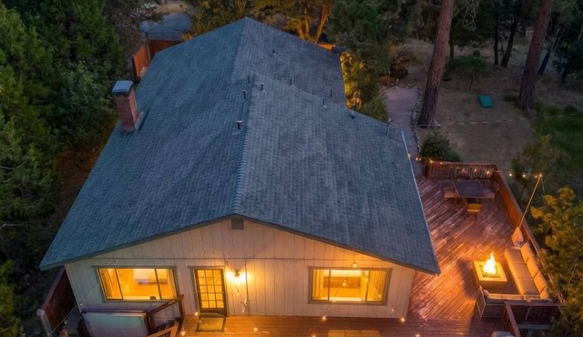 Game Room - Hot Tub - Fire Pit - 25 min 2 YosemitenEV Charger Level 2
