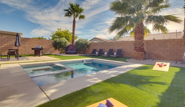 Game Room, Hot Tub & Gas Grill: Chic Indio Oasis!