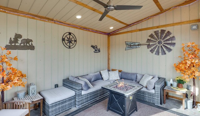 Game Room + Hot Tub: Salt Lake City Area Apt