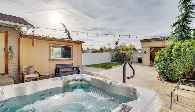 Game Room + Hot Tub: Salt Lake City Area Apt