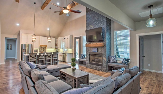 Game Room + Lake Tawakoni Access: Family Getaway!