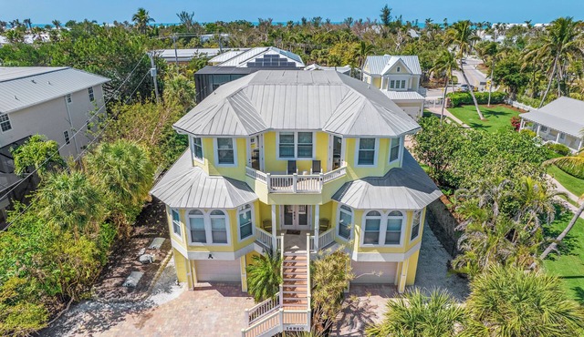 Game Room, Pool, Hot Tub, Walk to Beach | Captiva 5BDR | Coco Mango by AvantStay
