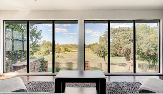 Game Room/Sauna/Sun Room + Lake Hefner Access