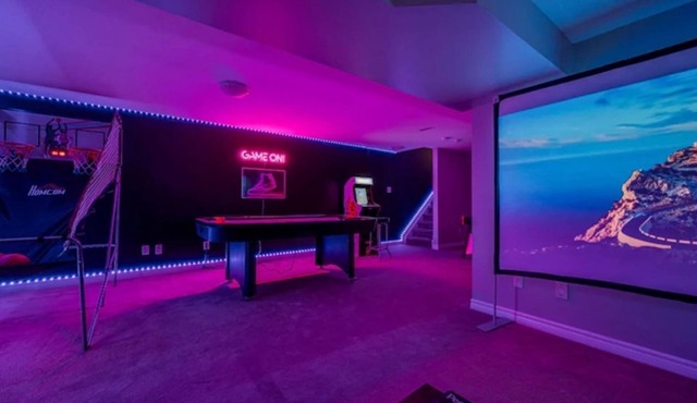 Game Room, Theatre, King Bed, Private Patio