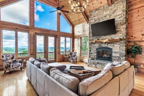 Game Rooms + Views: Spacious Mtn Cabin in Murphy!