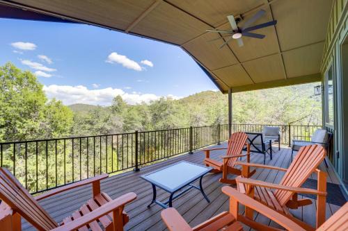 Games & Outdoor Seating: Cabin in Scenic Payson!