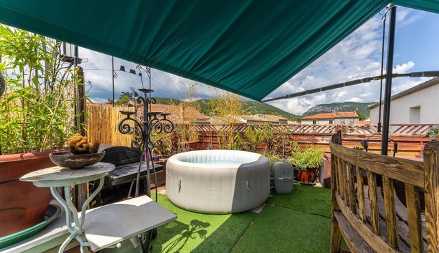 Ganges - Appt climatisé avec jacuzzi