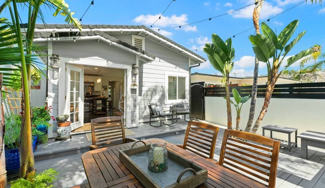 Garabaldi Bungalow STR 25-0002 with private patio