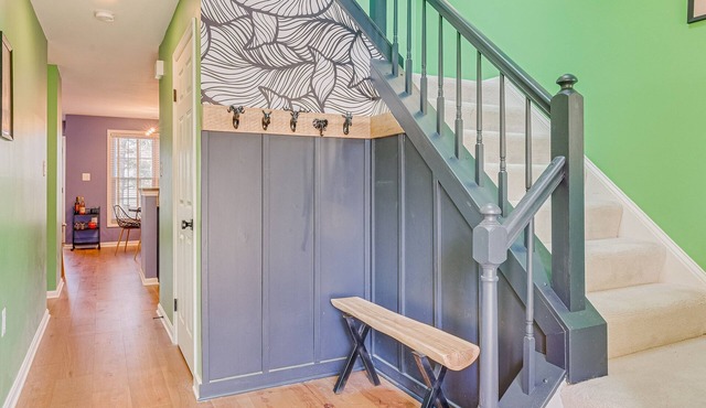 Garage & Deck. 5 Mins to 95. Meriwether-7 mins. Baltimore-20 mins. DC-30 mins.