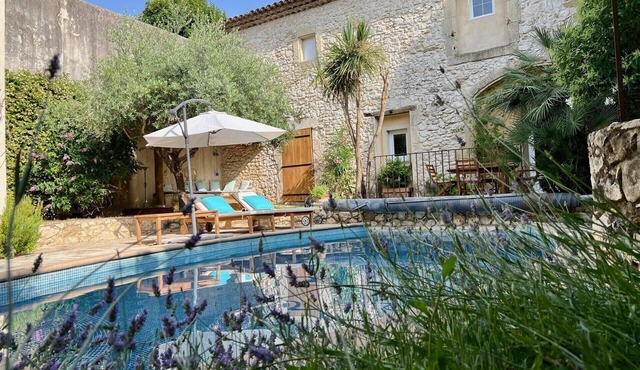 Gard gîte 6 pers air-conditioned, shared heated pool,