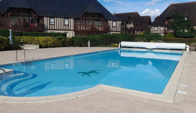 Garden apartment Deauville 3 bedrooms - 700m from the beach