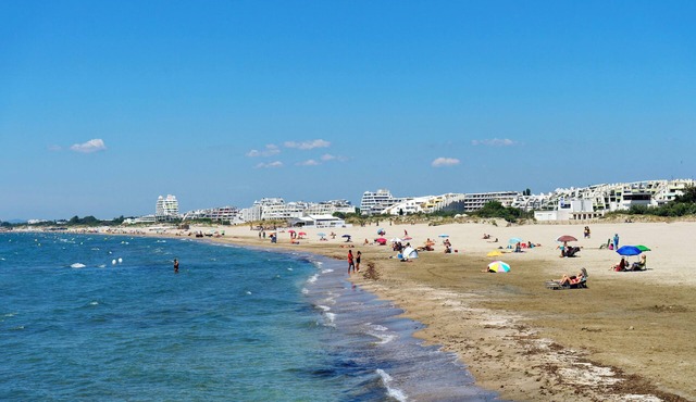 Garden apartment in petite camargue