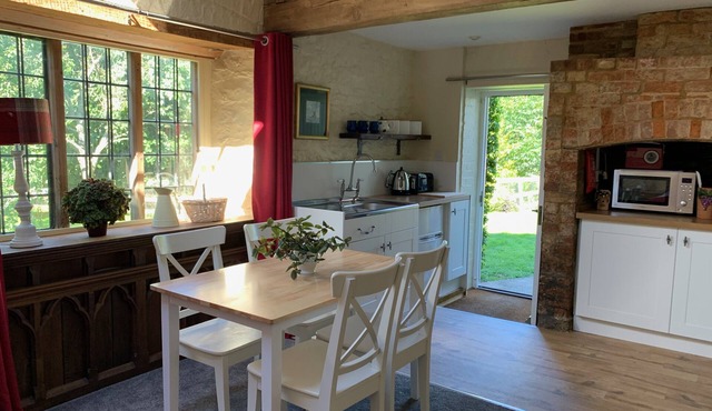 Garden Barn - studio style converted barn with garden