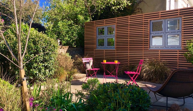 Garden Cabin Studio in Camden Town