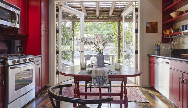 Garden Casita - pool, hot tub, pets, patio