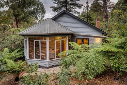 Garden Cottage - Mt Dandenong Luxury for Couples