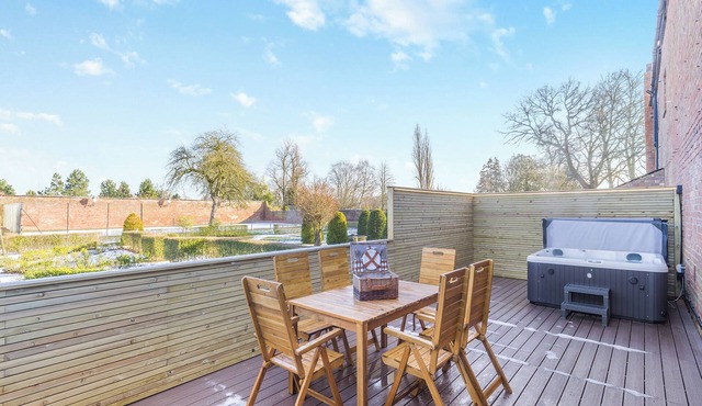 Garden Cottage - UK45498