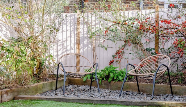 Garden| Full Kitchen| King Bed| Modern bathroom