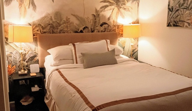 Garden House in Historic Savannah, walk to dining, music, shops - 30 day minimum