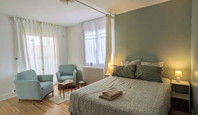 Garden house Jonzac center