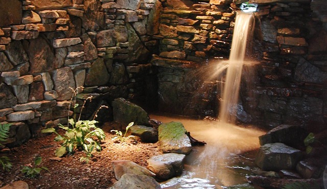Garden Inn Bed & Breakfast at Bee Rock