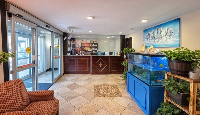 Garden Inn Hotel