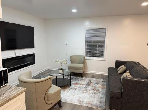 Garden Level 1 bedroom Near DC Sleeps 4