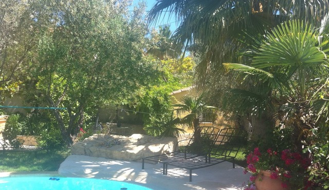 Garden level in beautiful country house by the pool