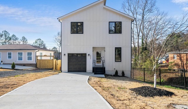 Garden-Level Suite Near Duke, Near RTP Private Entrance