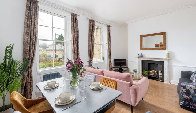 Garden maisonette in Bath city centre