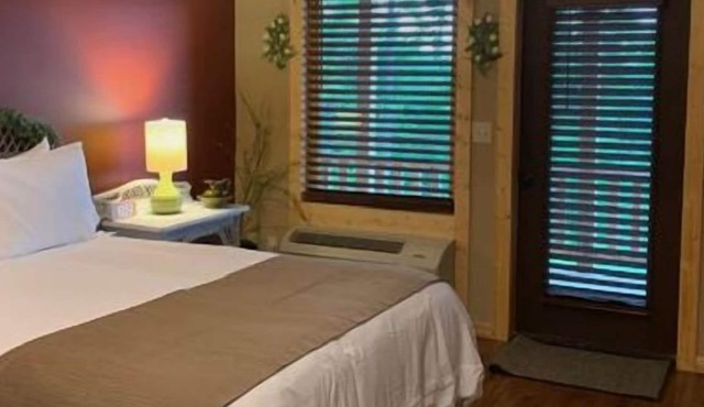 Garden Oasis - Rm. 105