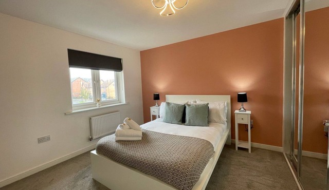 Garden | Parking | 4BR