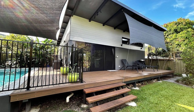 Garden Retreat with Pool - fully detached Studio