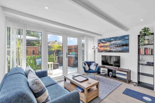 Garden Room With Parking By My Getaways