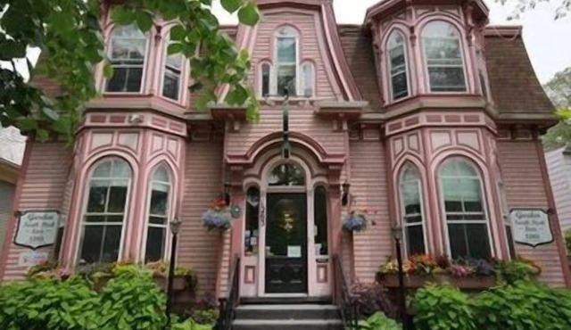 Garden South Park Inn