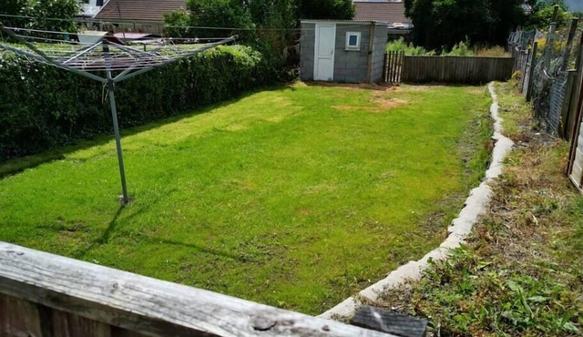 Garden, Spacious, Parking, TV in All Rooms!