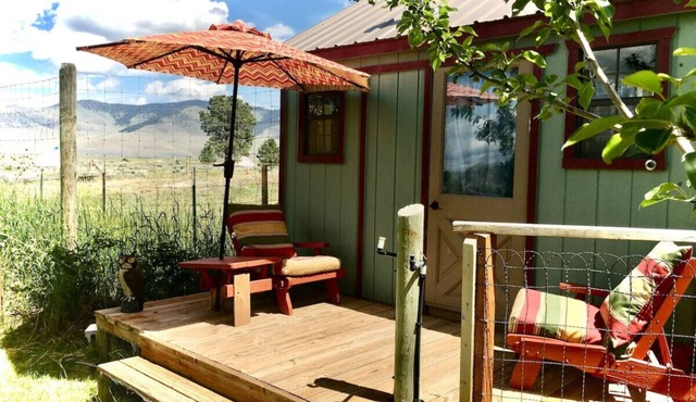 Garden View Cabin near Hot Mineral Soaks